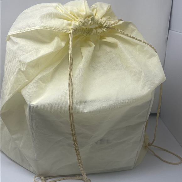 Chanel and Dolce & Gabbana Box - Picture 9 of 9